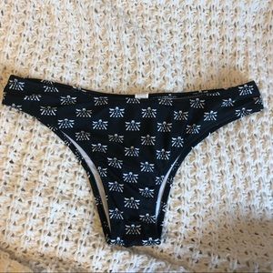 Cheeky Black bikini bottoms